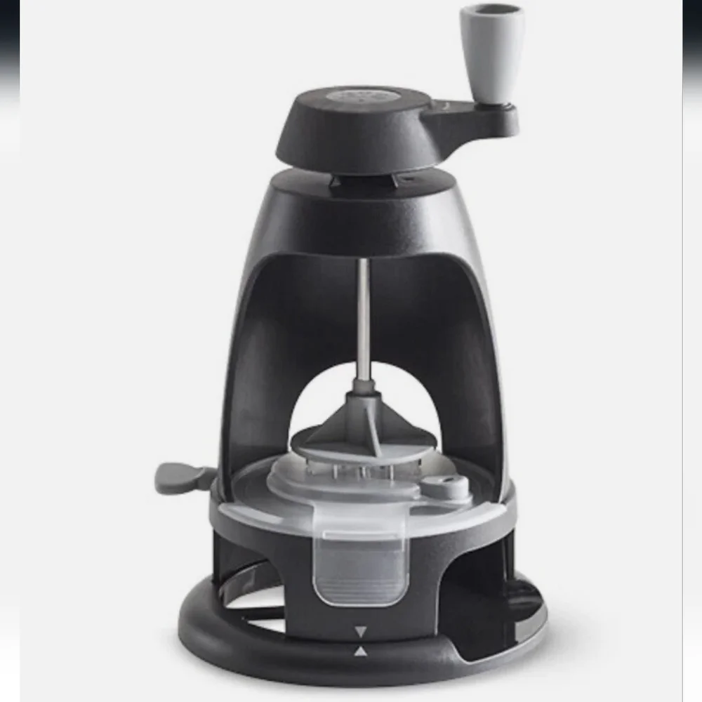 Pampered Chef Veggie Twirl & Curl / Spiralizer - Picture 3 of 12